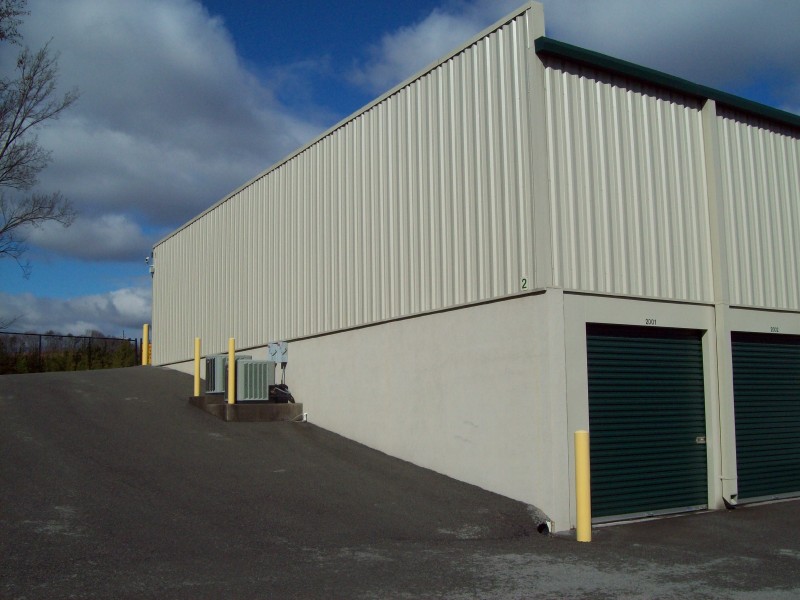 Bilevel Self Storage Buildings for Uneven Terrain BETCO Inc.